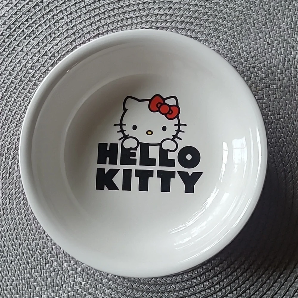 Hello Kitty Cat Dish